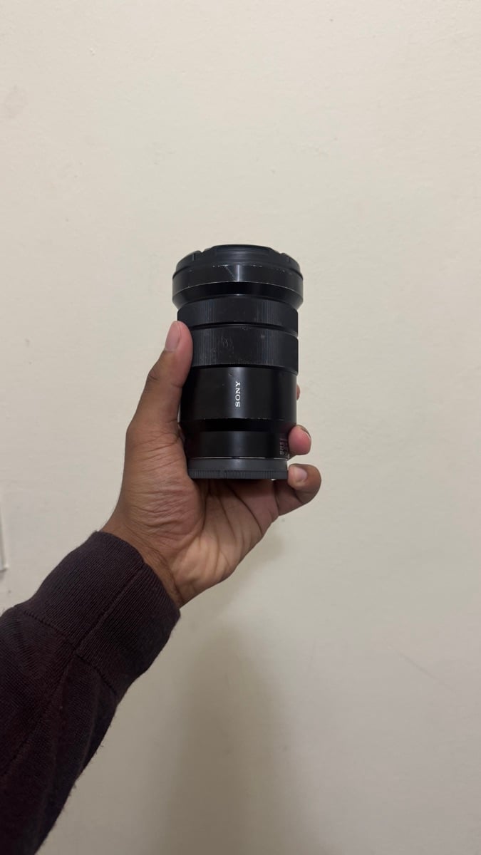 Sony 18-105 f4 lens for sale - Image 4