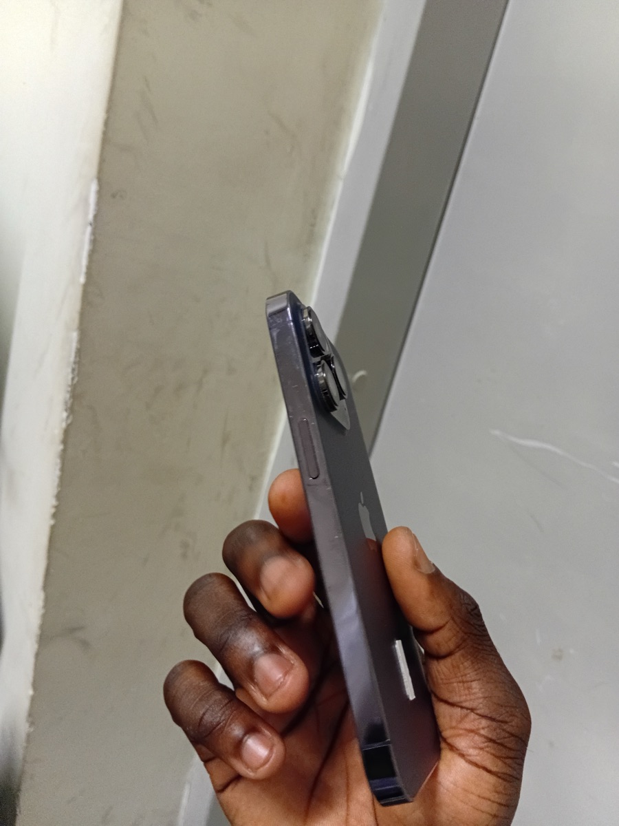 iPhone 14 Pro - Image 4