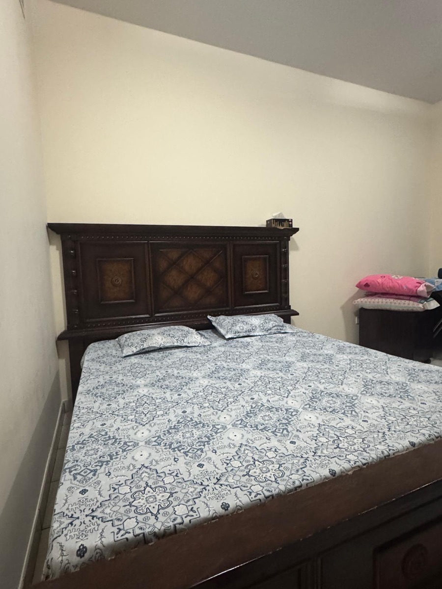 King size bed with mattress - Image 2
