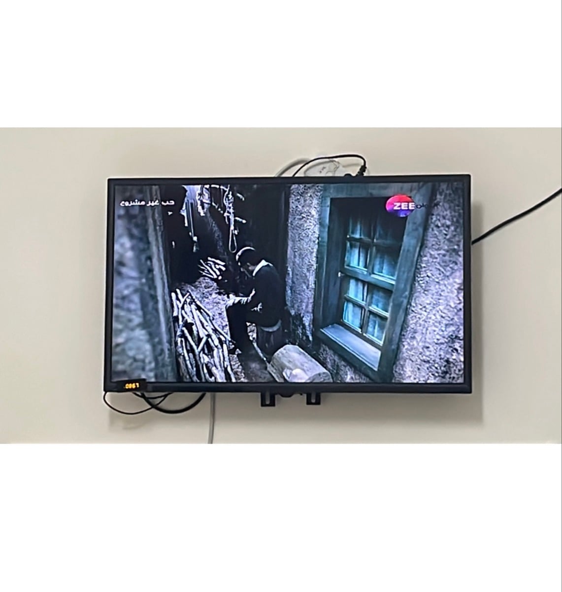 Tv Toshiba non smart TV 32’’ - Image 3