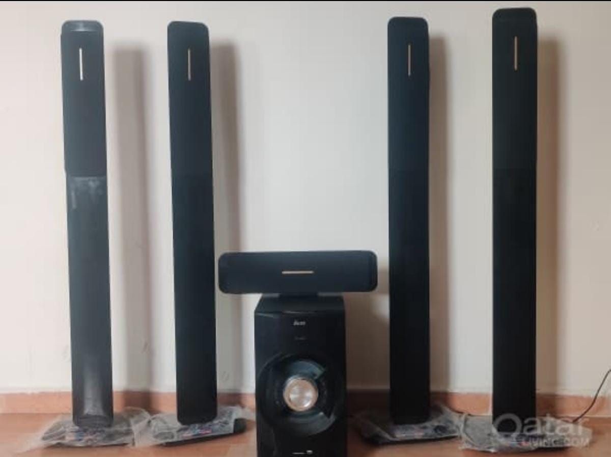 IKON 5.1 Inch Multimedia Home Theater System for immediate sale. - Image 4