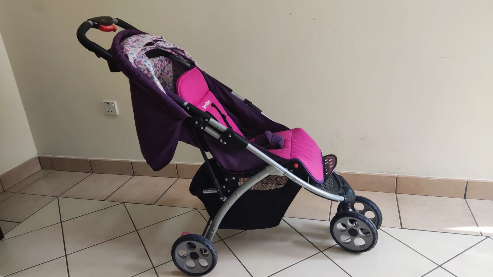 Stroller for babies/kids & Balancing Bi-cycle  - Image 4