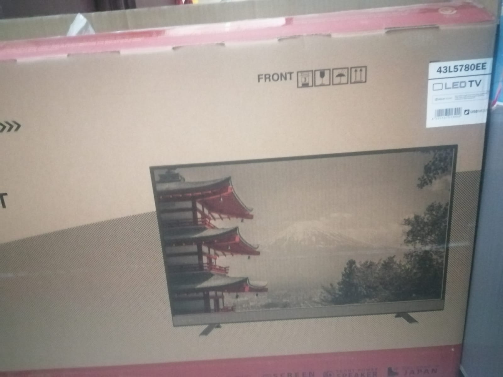 Glass broken Toshiba 43 inch Smart tv available with Box , remote and all accessories - Image 1