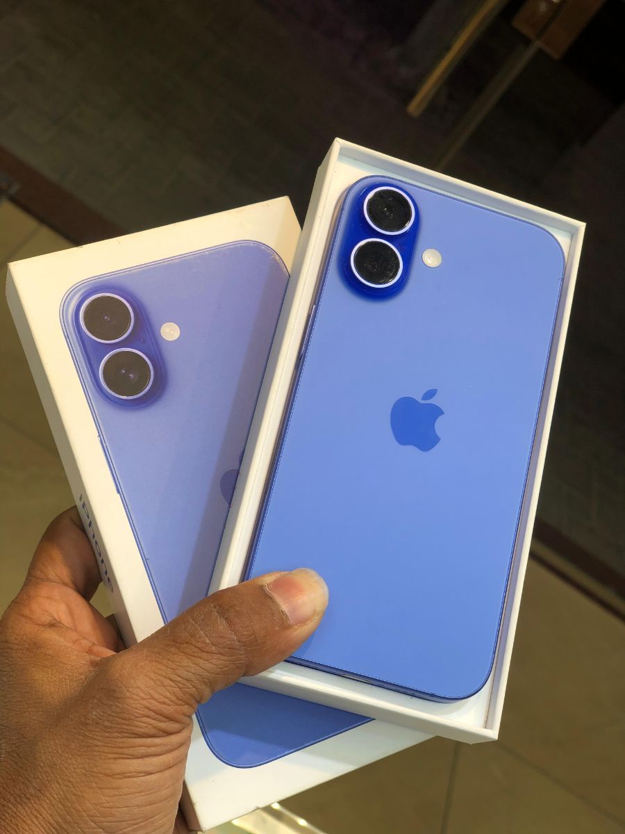 IPhone 16 blue - Image 3