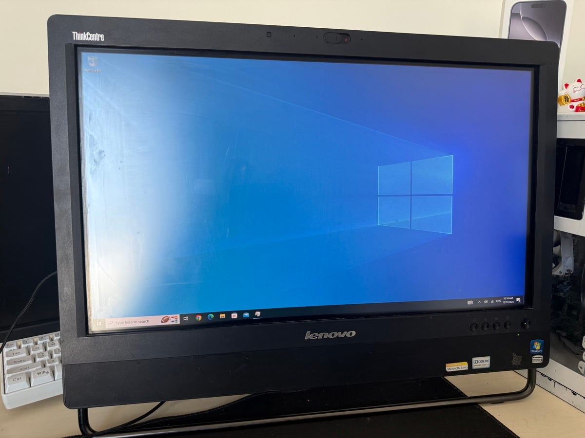 Lenovo all in one computer - Image 4