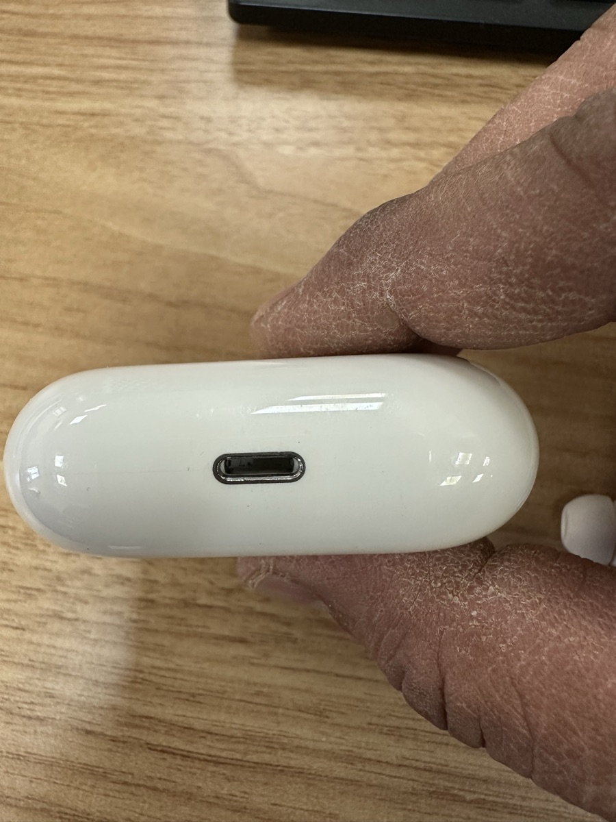 AirPods 1 Pro Gen 1, mint Condition - Image 2