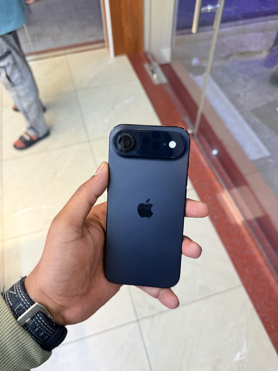 iPhone 17Air black 256gb - Image 1