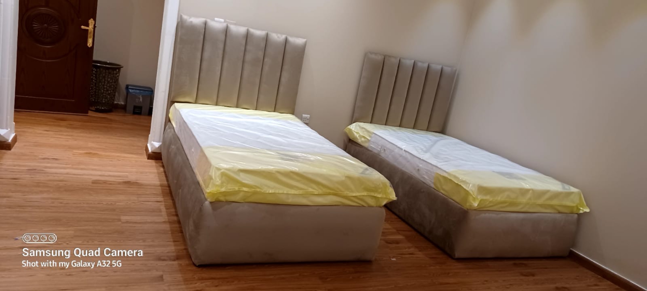 Brand new bed for sale QR 1300 all colors I have - Image 9