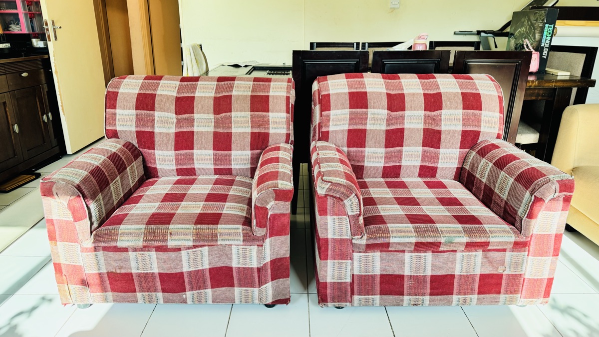 Two Single Sofas - Image 3