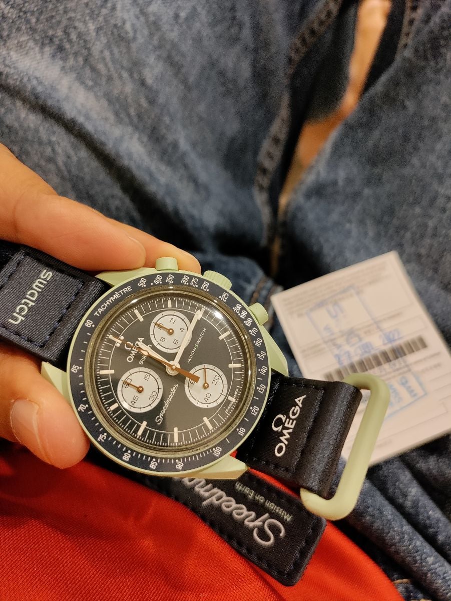 Omega X Swatch Moonswatch Earth  - Image 2