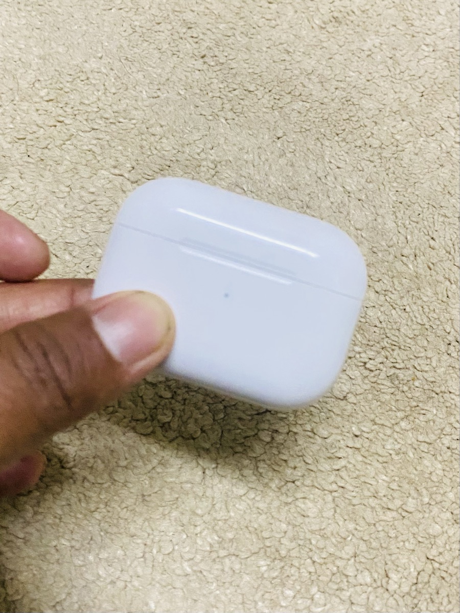 AirPods Pro2 Type-C original 100% viatnam - Image 1