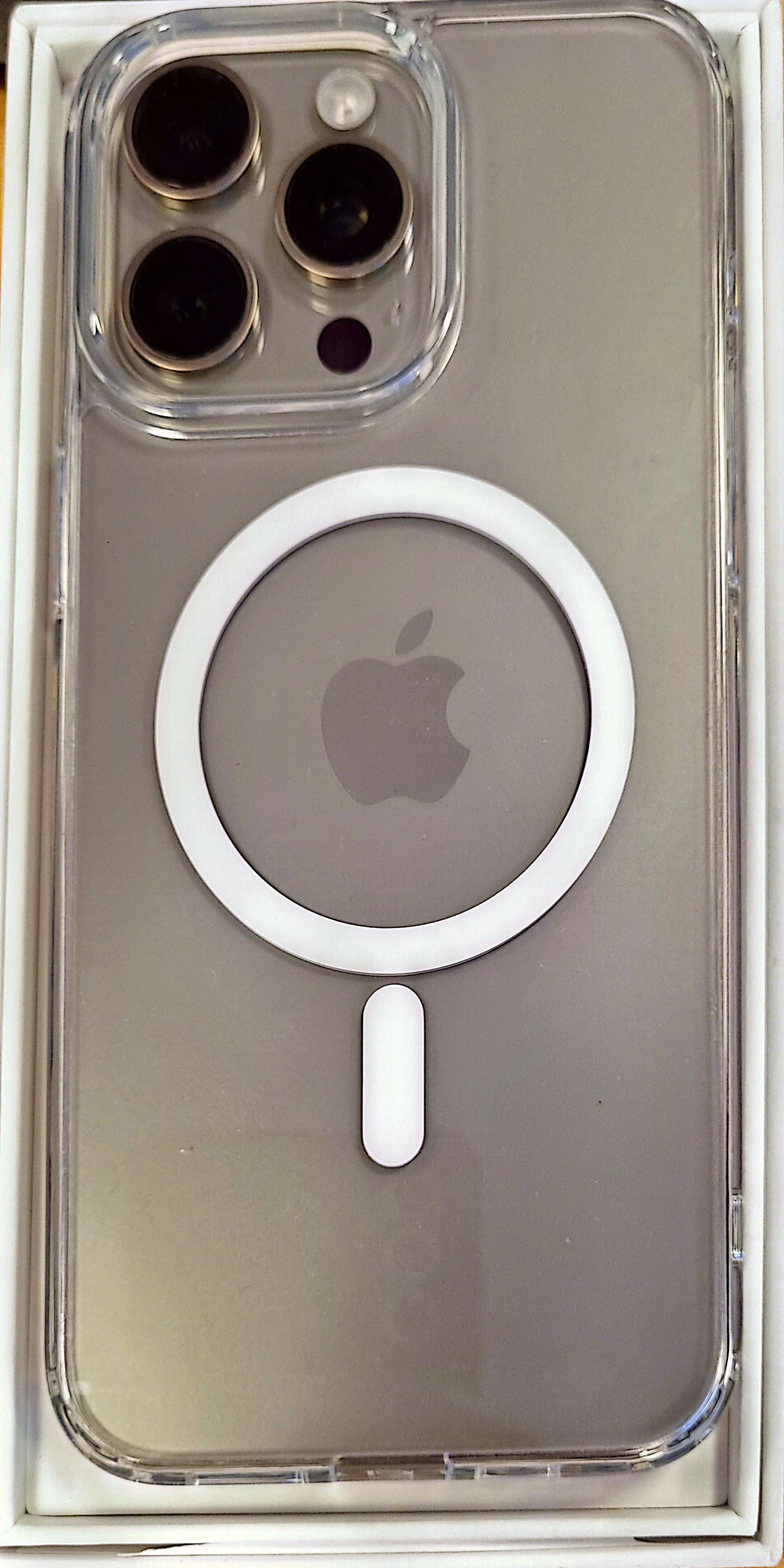 Iphone 15 pro max 256 GB never used but no cable - Image 1