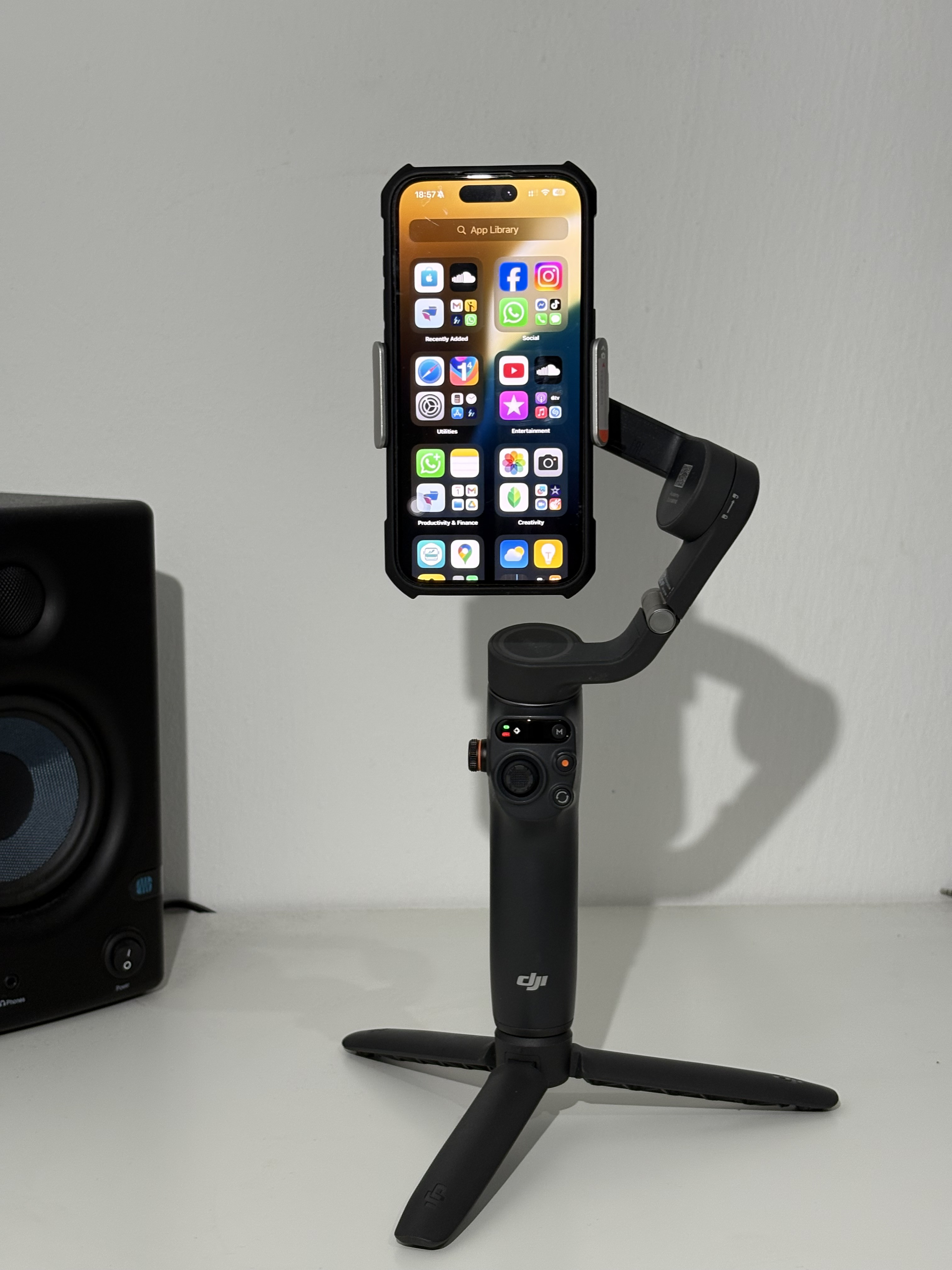 DJI Osmo Mobile 6 - Image 2