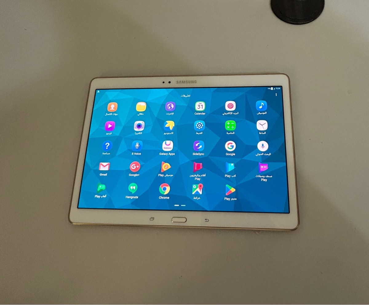 Samsung iPad T800 USA Original – 10” Display, Like New, with Charger & Cable - Image 5