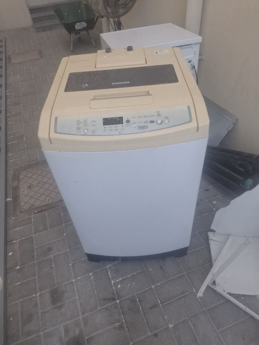 We buy damage not working A/ c washing machine fridge if you have plz call me _55314961what's - Image 1