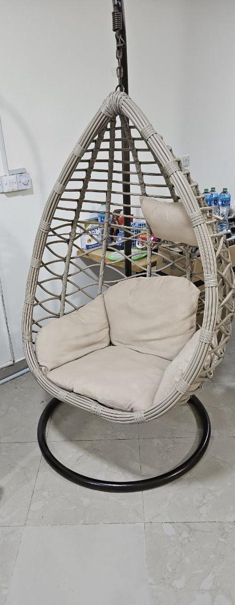 Swing chair - Image 1