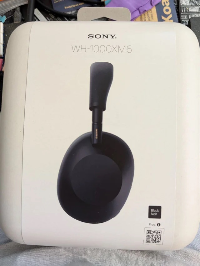 Sony WH-1000XM6 - Image 1