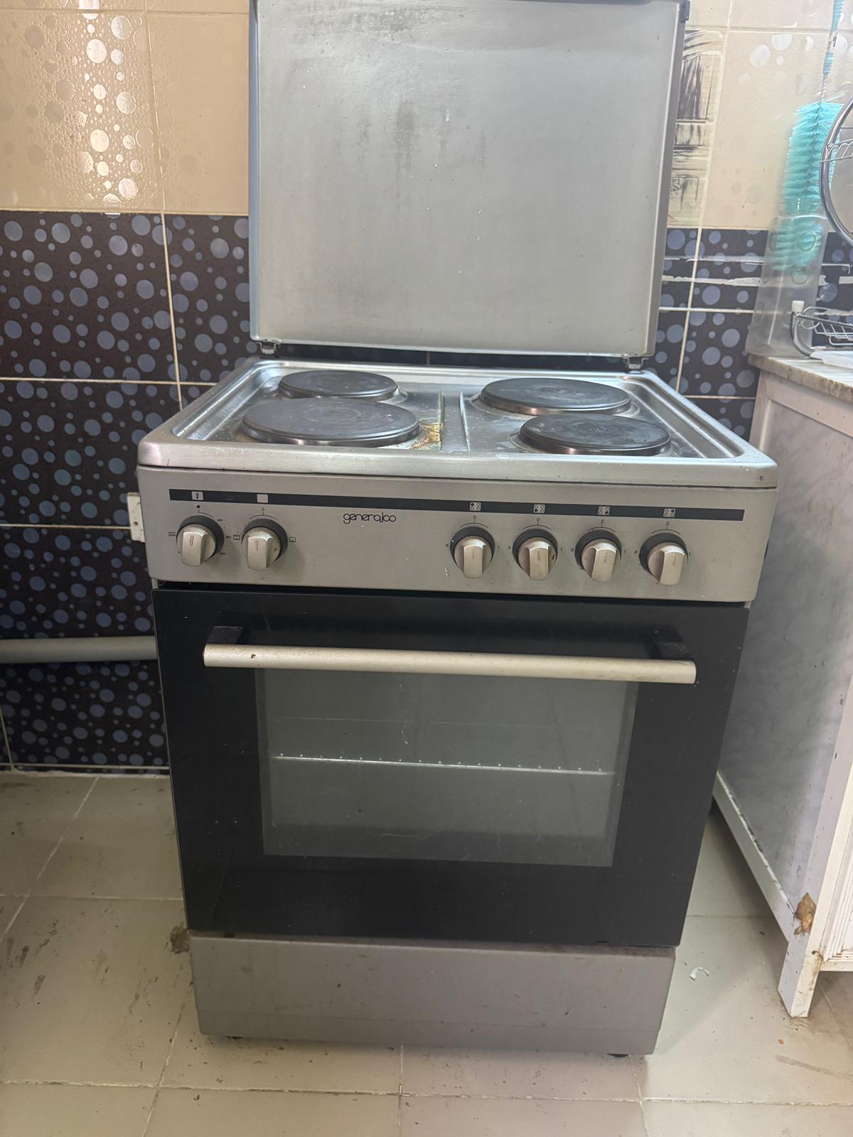 Electric Stove - Image 3