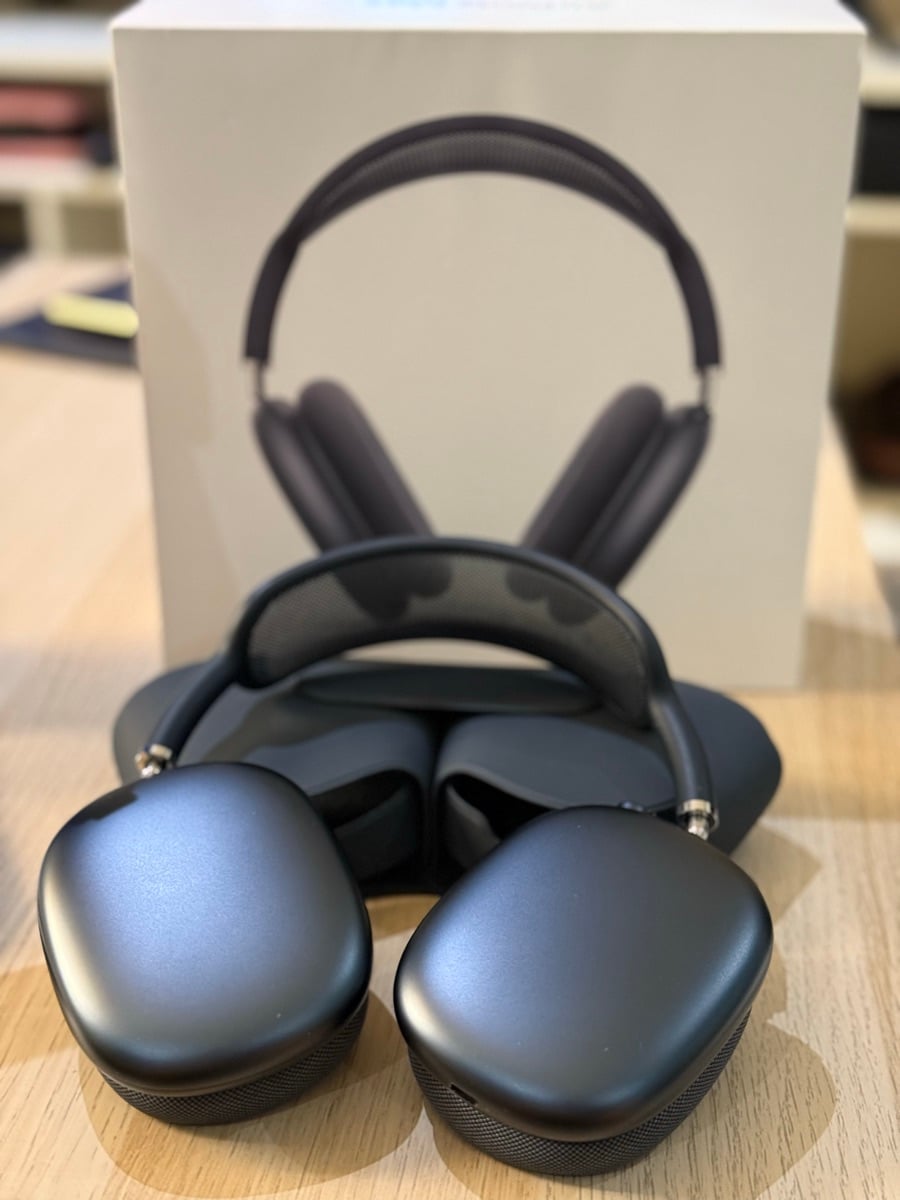 Airpod Max 2024 Midnight Usb C - Image 1