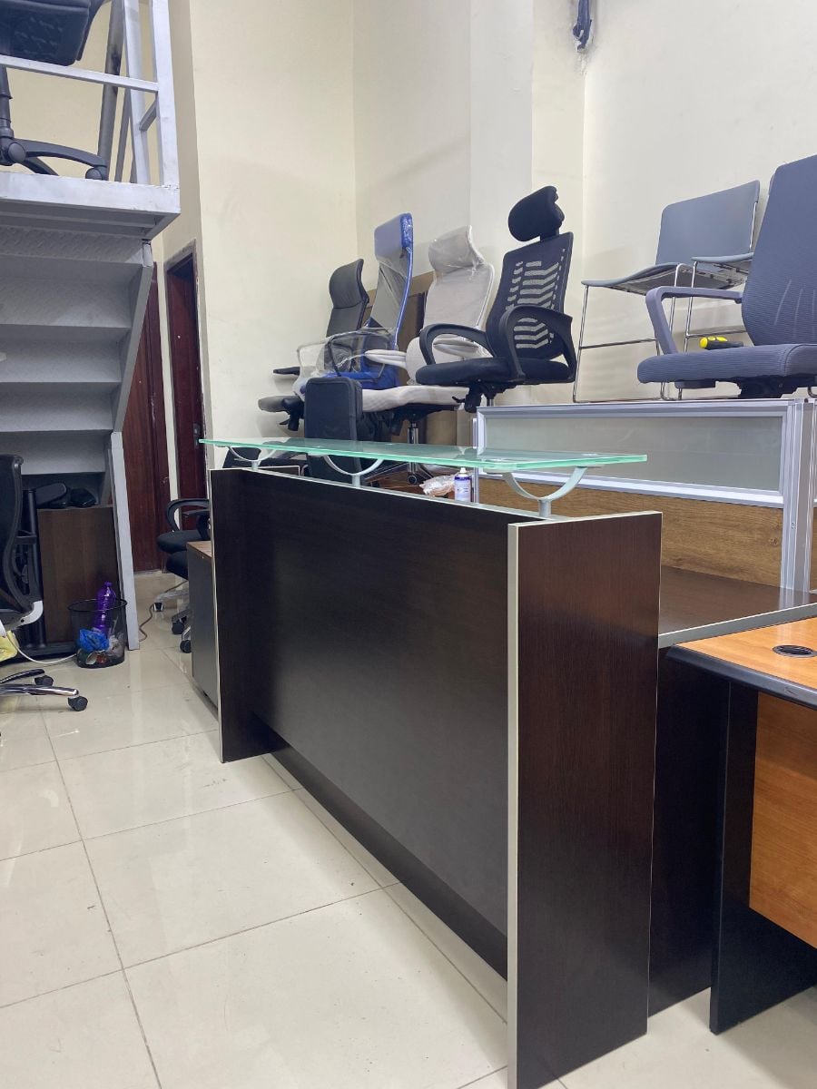 Used office desk study table metting table reception workstation sofa buy sell 33270617 - Image 19