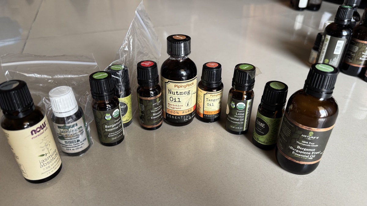 Exclusive Essential Oils huge Collection for Sale - Image 11