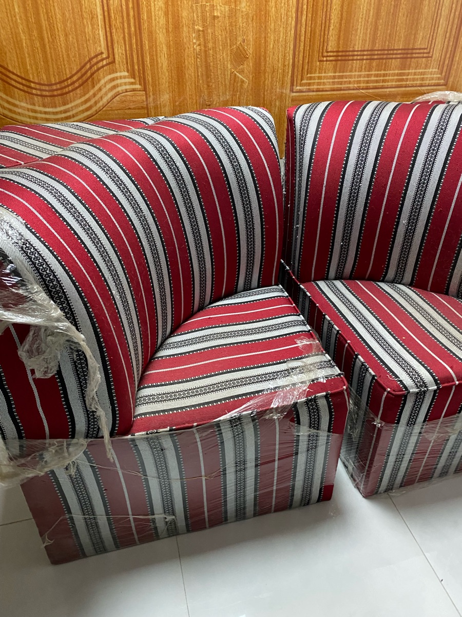 Brand New 5Pc Majilis Sofas Set For Immedate Sale - Image 3