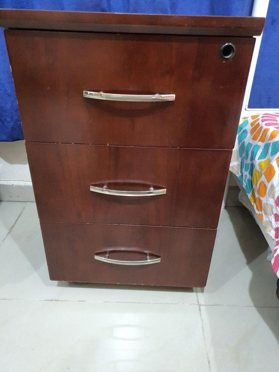 Side drawer - Image 1