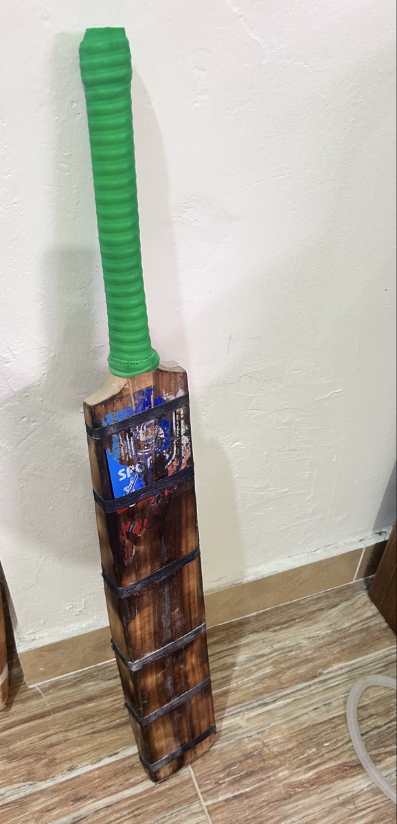 Cricket bat good stroke - Image 2