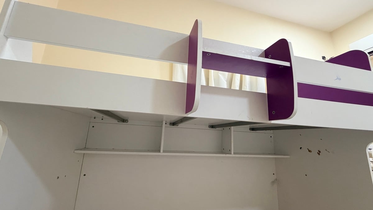 ✨ White & Purple Kids/Teen Bunk Bed with Storage – Excellent Condition! ✨ - Image 4