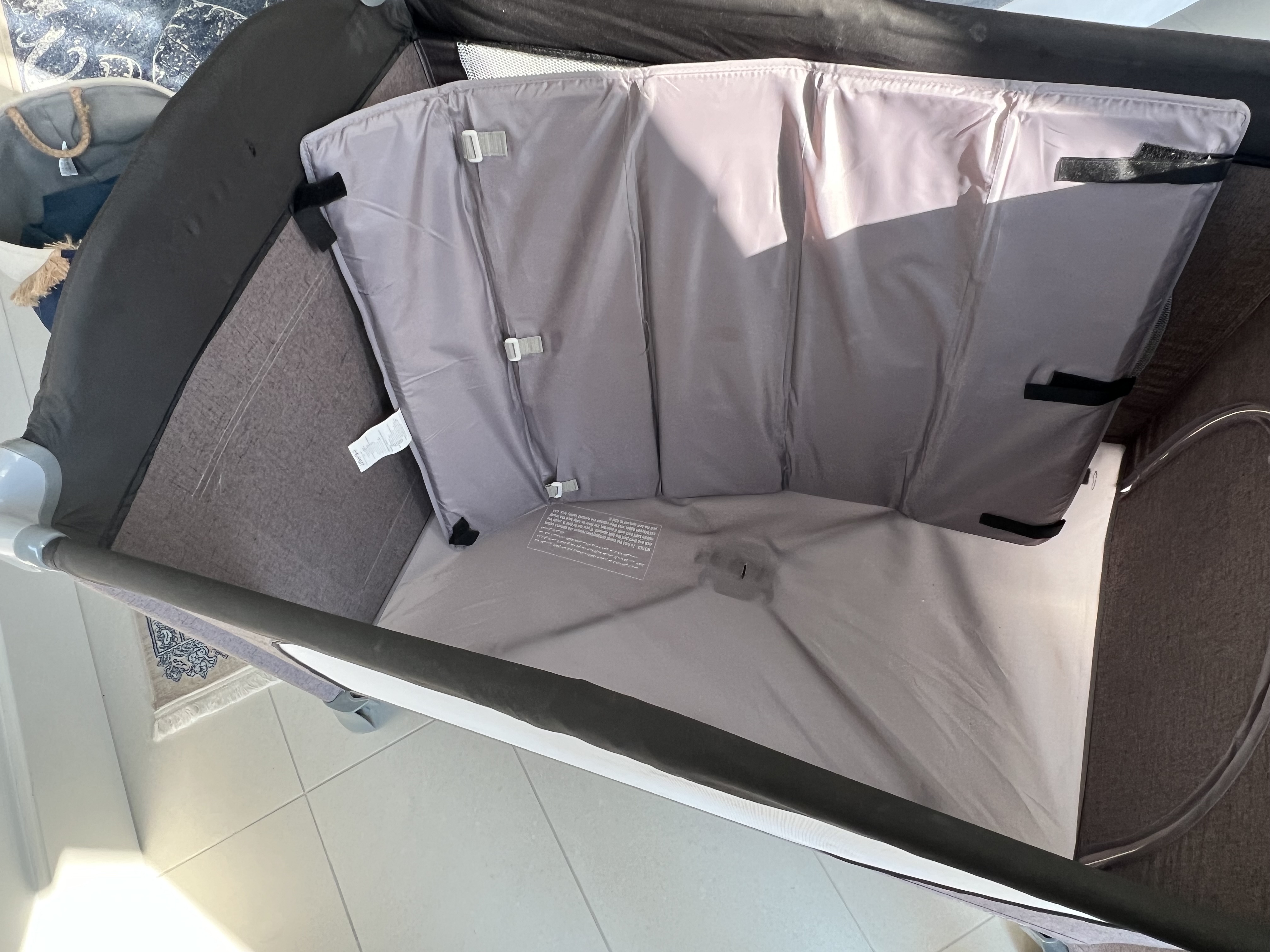 Travel cot  - Image 4