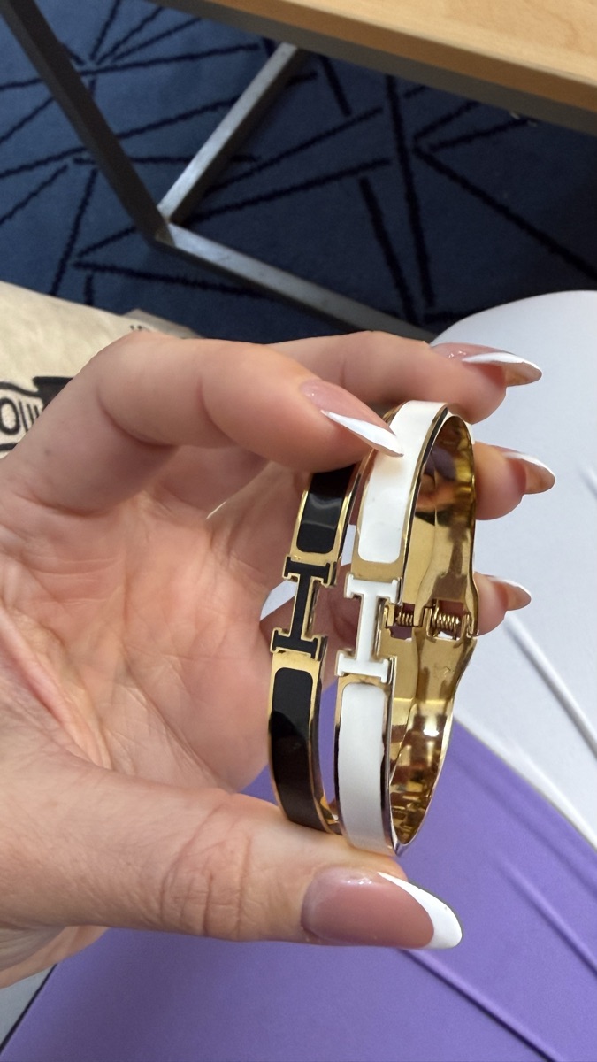 Bracelets - Image 11