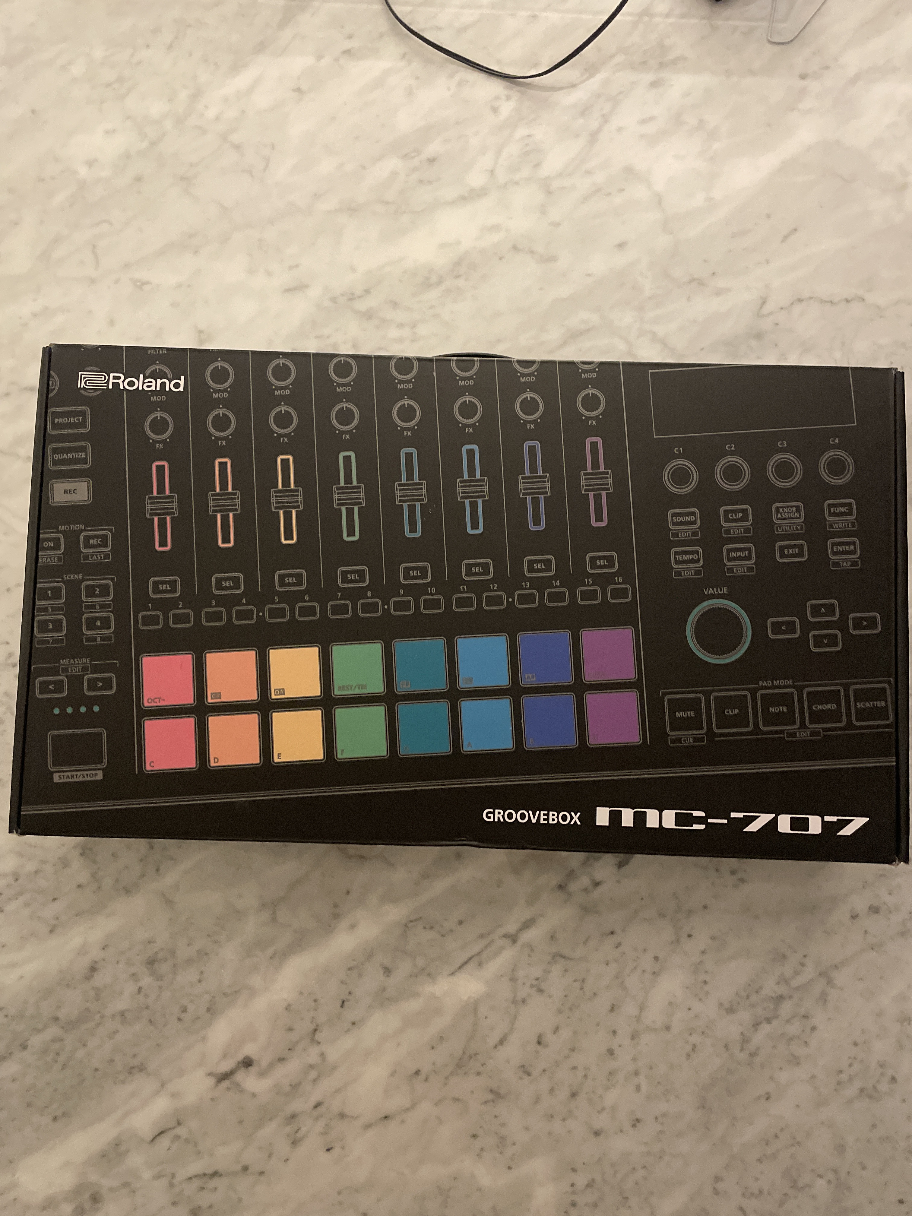 Roland MC707 - Image 2