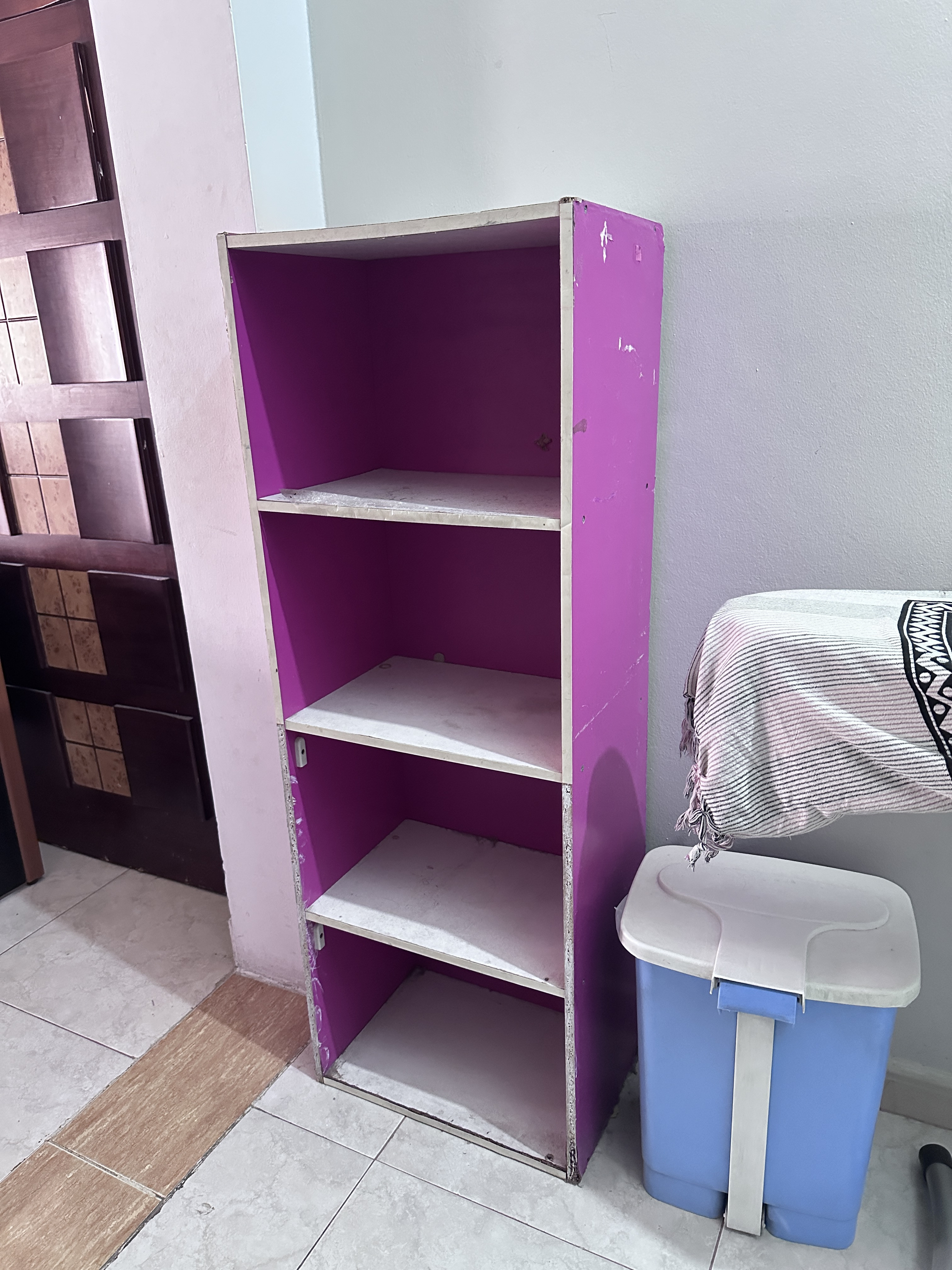 small shelves - Image 2
