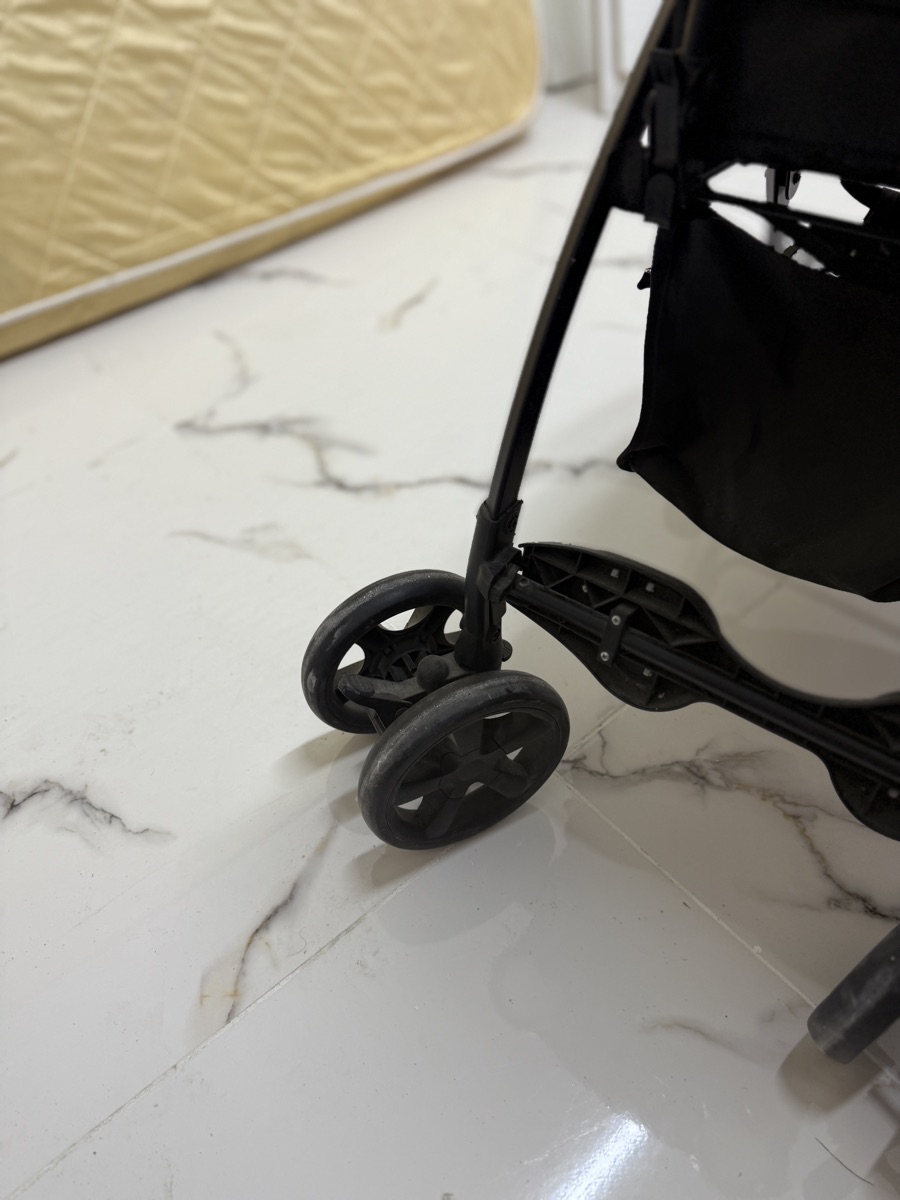 Baby stroller - Image 2