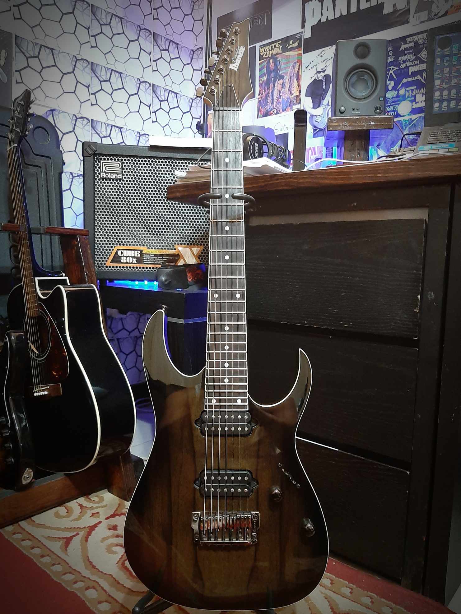 Ibanez Prestige 7 string guitar-Made in Japan-w/ hardcase-mint condition - Image 10