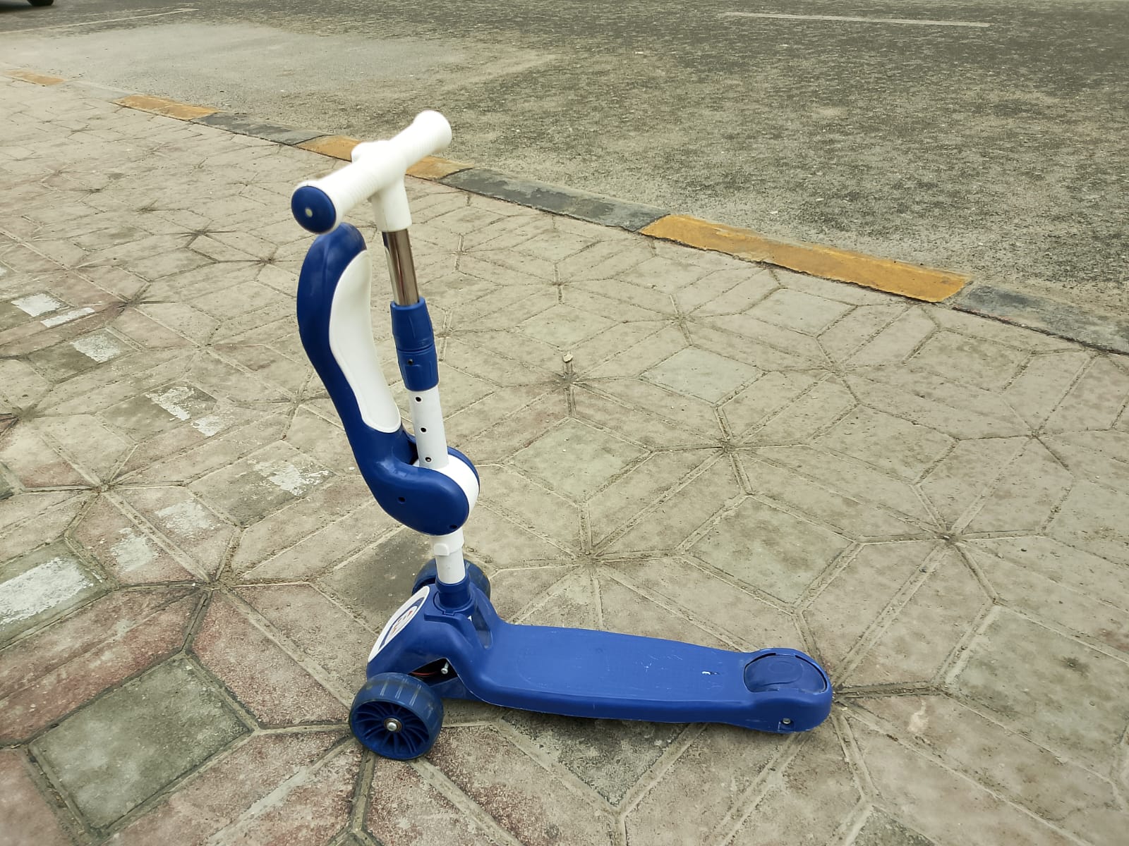 Kids Scooter - Image 2
