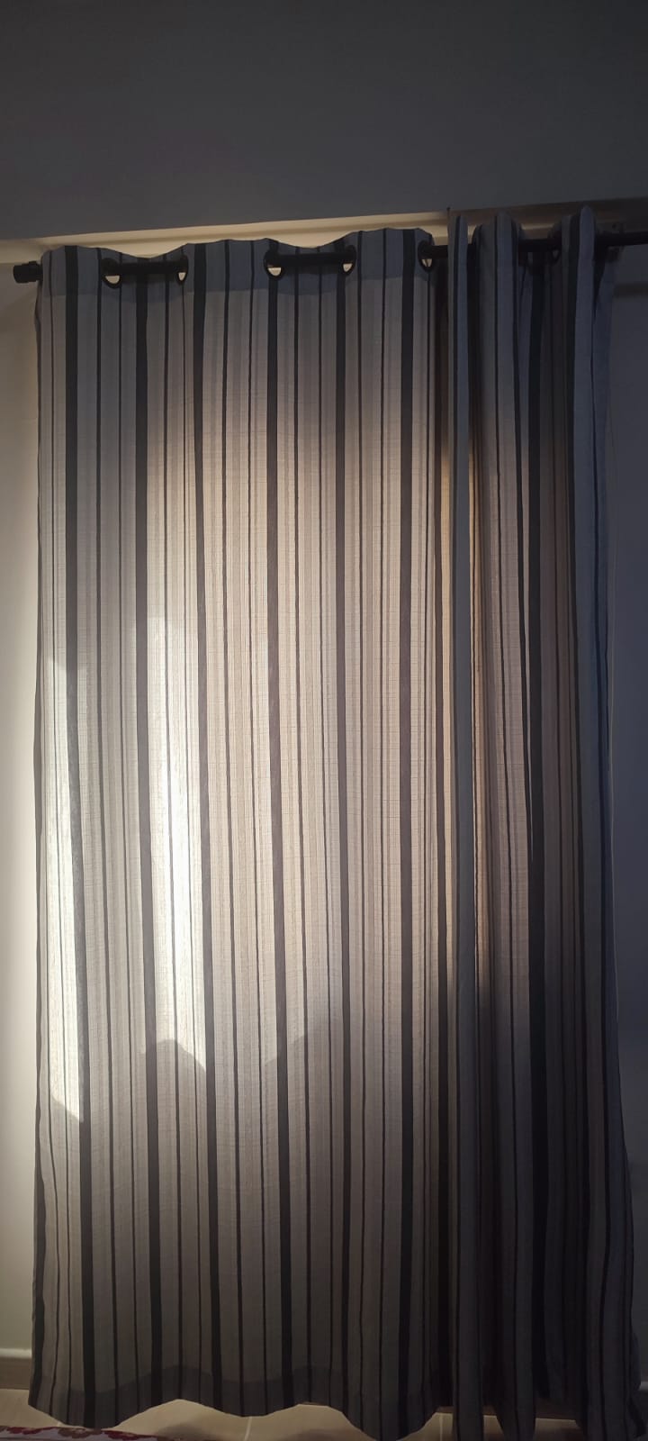 (2x) Curtains for sale - Image 2