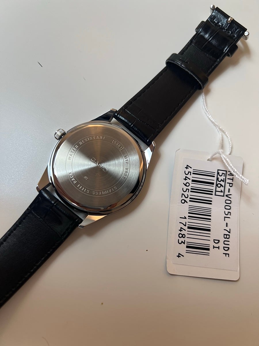 casio watch - Image 9
