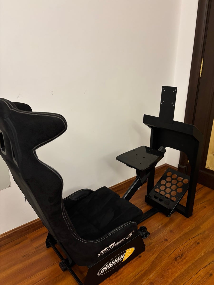 Playseat Racing Cockpit Gran Turismo Collaboration. - Image 1