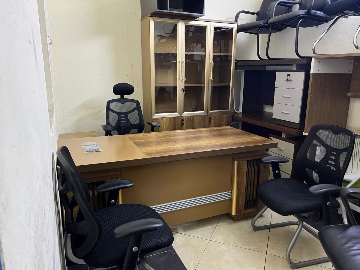 Used office desk and chair buy sell in qatar 55157083 - Image 2