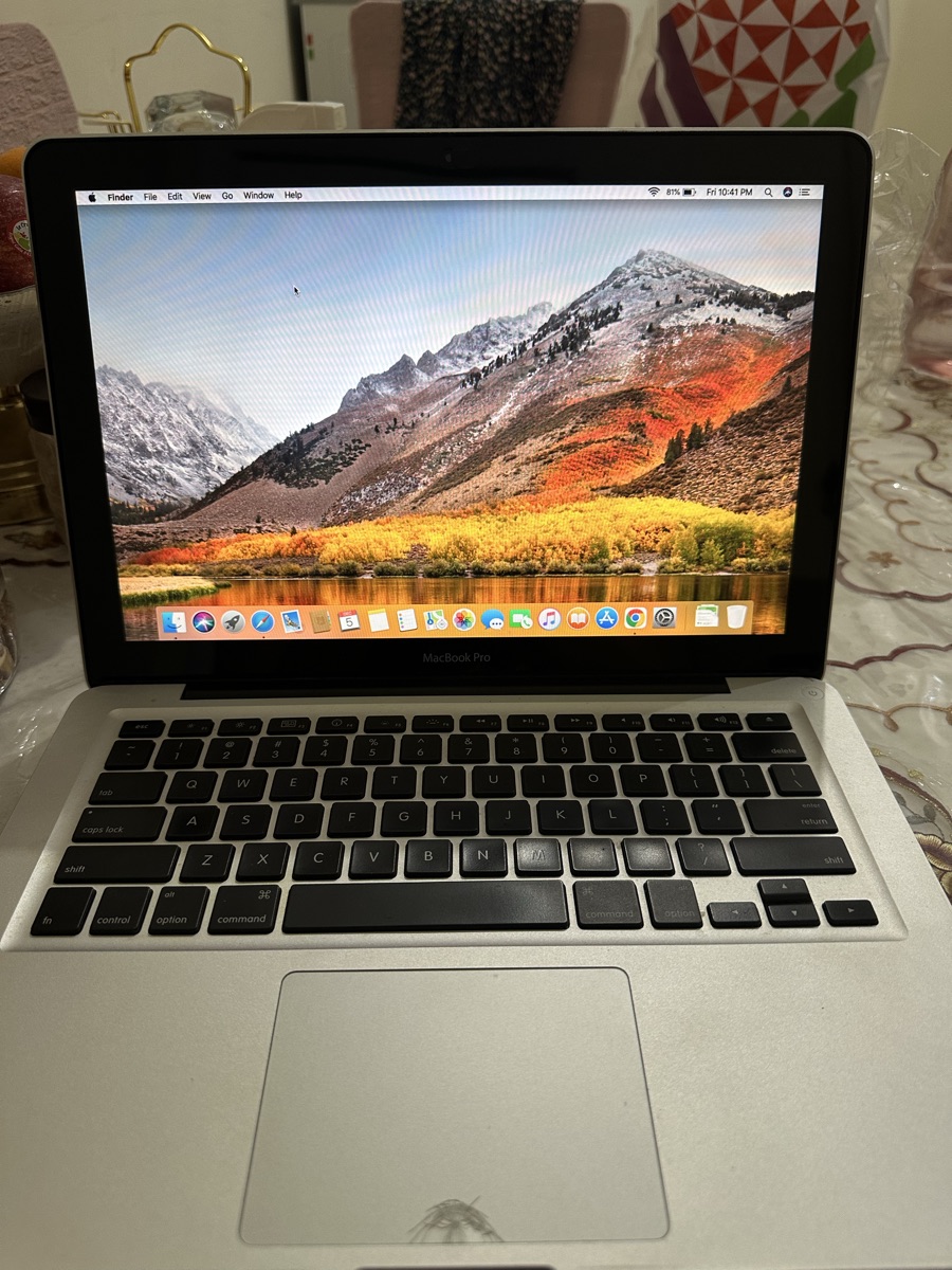 MacBook Pro 13 inch Mid 2010 Model - Image 2