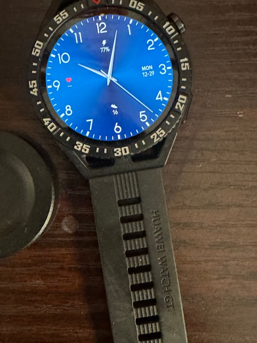 Huawei watch - Image 6