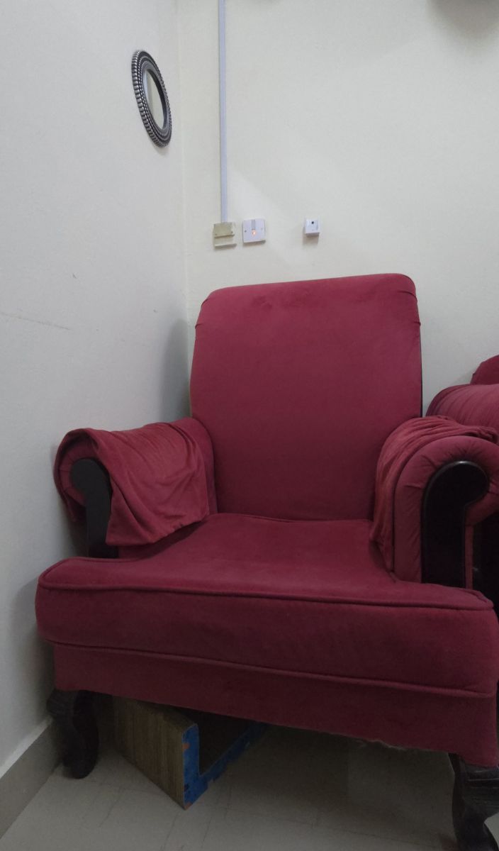 Red sofa ( 3 + 1 seater) - Image 2