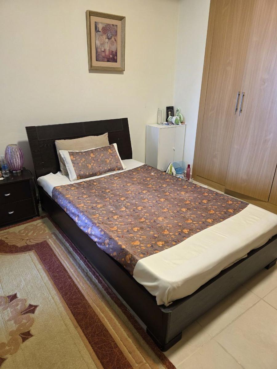 Decorative Crockery unit in Living space - Image 7