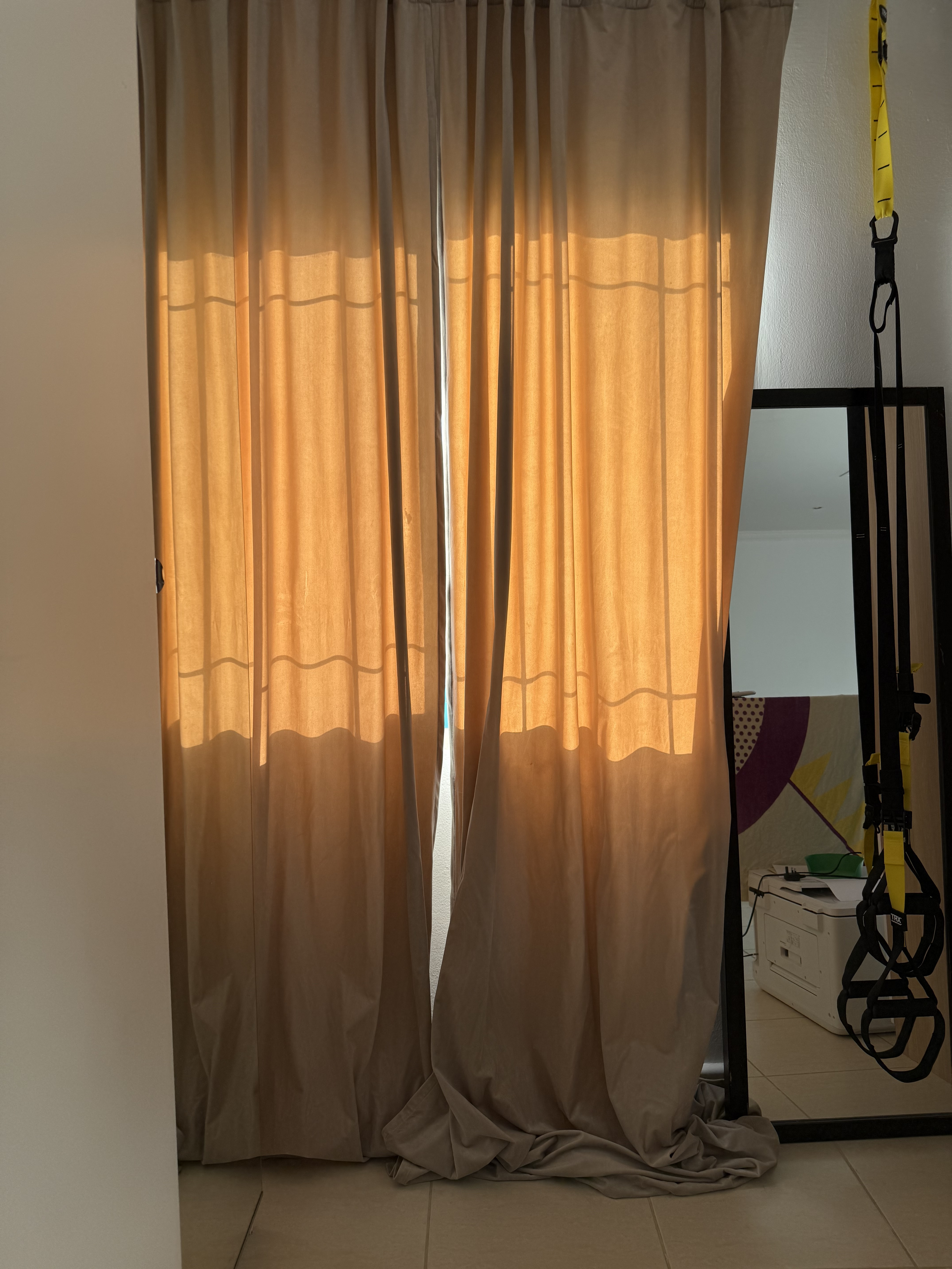 Curtains and rods - Image 1