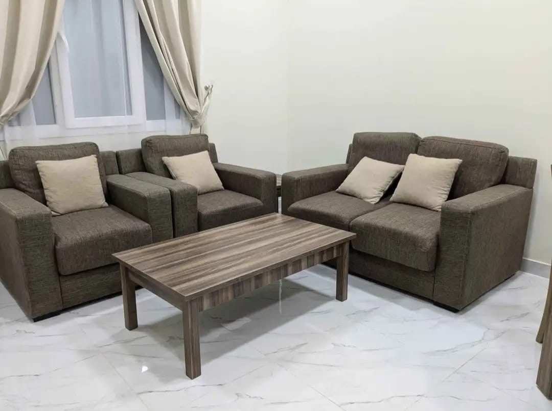 Qatar Airways furniture available - Image 12