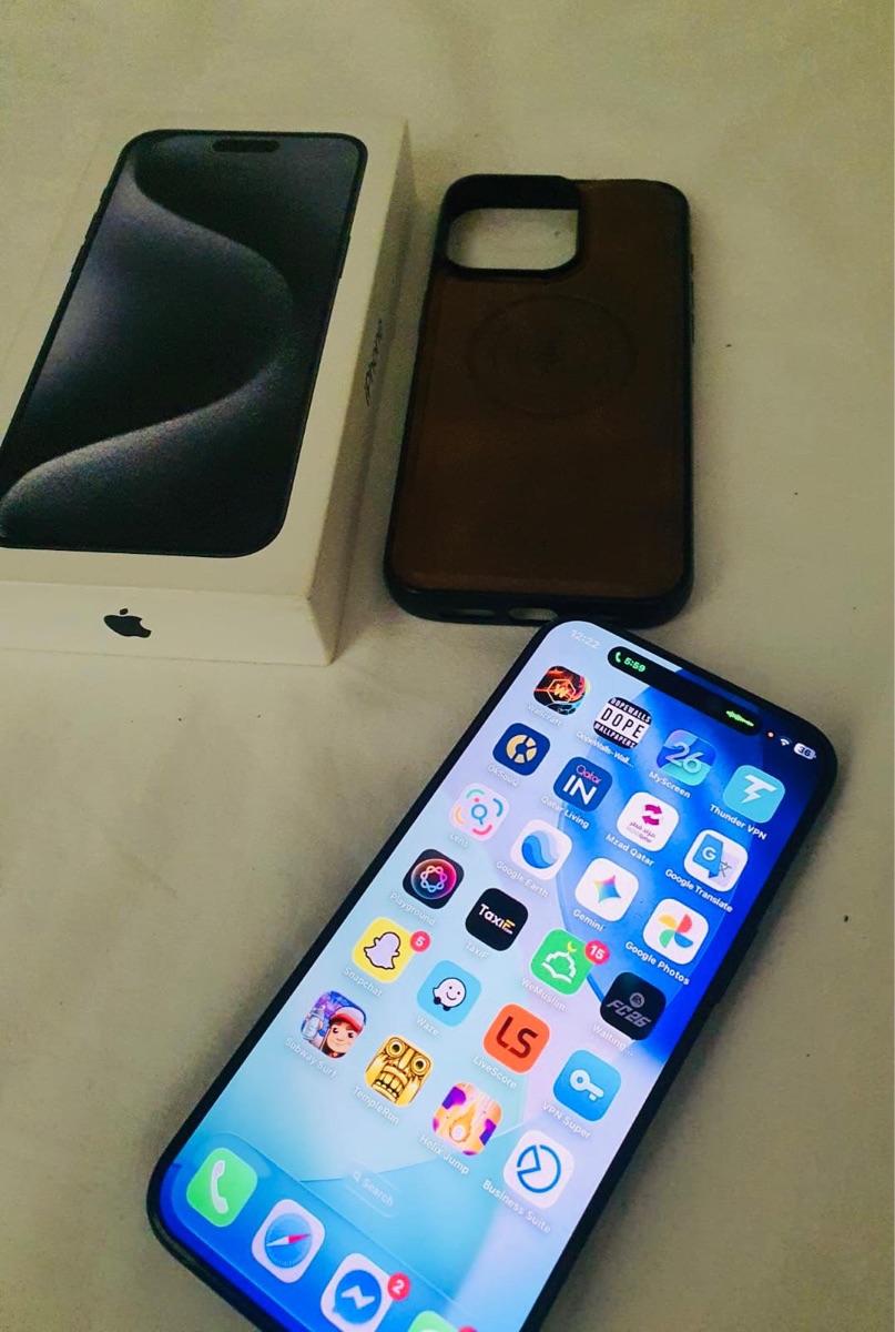 iPhone 15 pro max 512gb some parts changed but by apple and are genuine( please read description) Comes with box The parts changed where changed under apple waranty system  Battery 100 percent  No any issues  The phone is working very well and perfectly   - Image 3