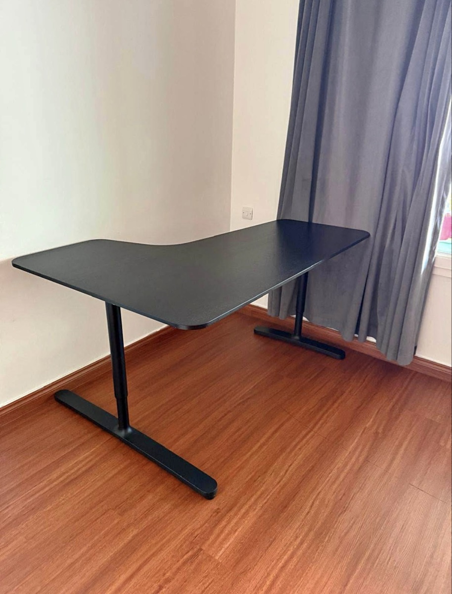 Ikea Bekant office Table - Image 3
