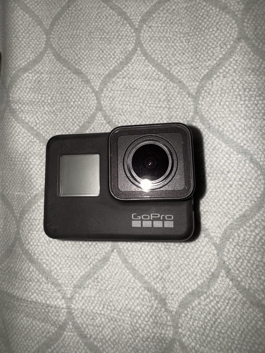 GO PRO 7 WITH ALL ACCESSORIES - Image 1