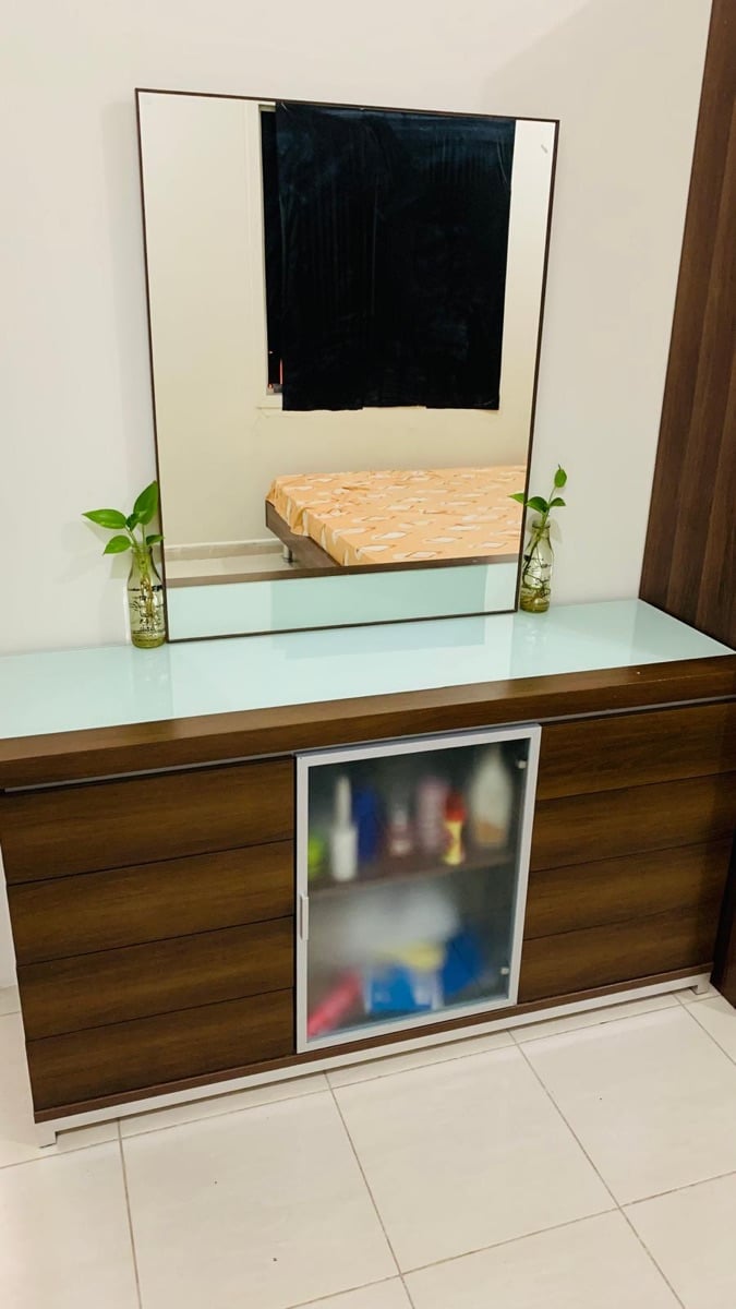 Dressing Table - Image 3
